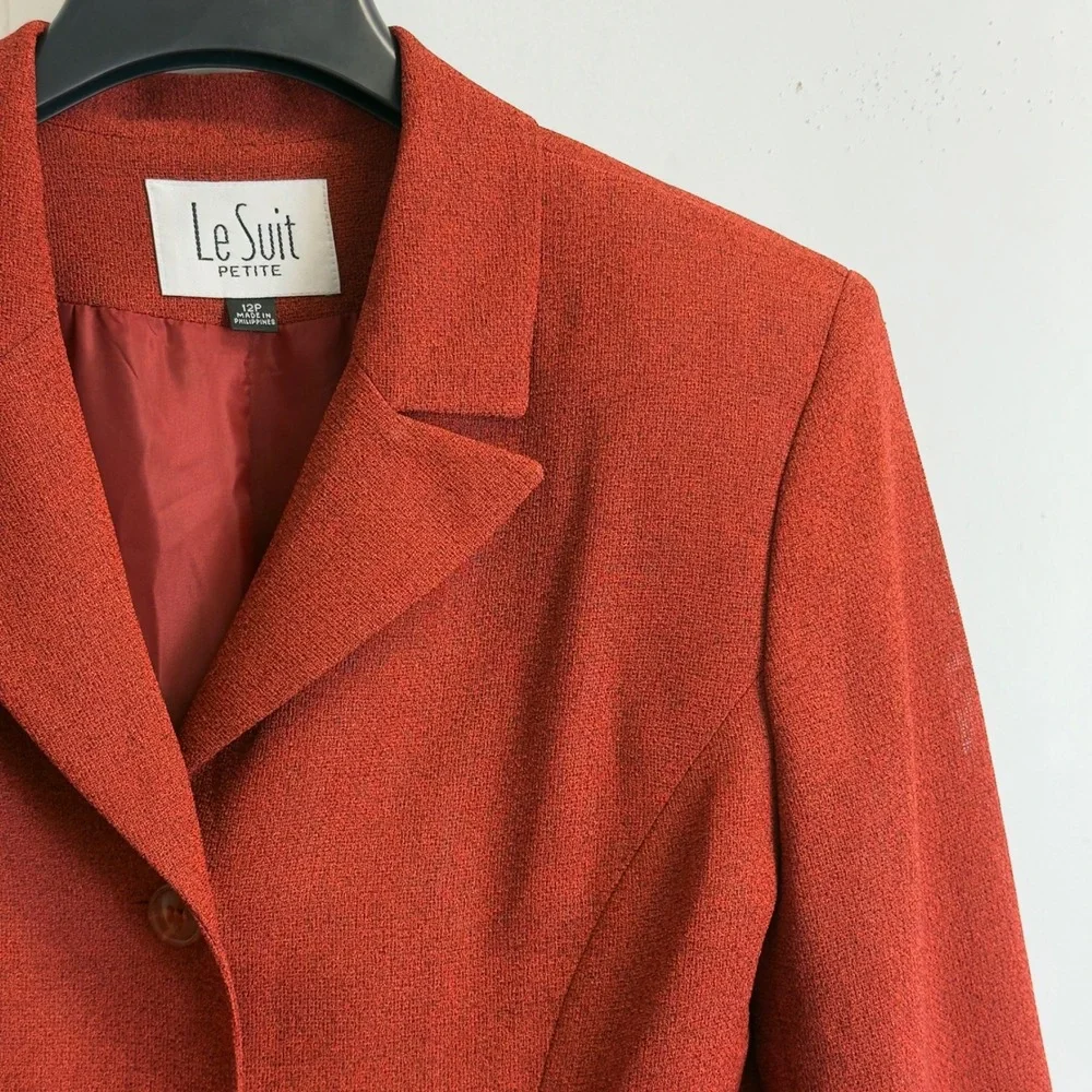 Le Suit Petite Womens 12P Rust Red 2 Piece Skirt Suit Blazer Set Textured Crepe
